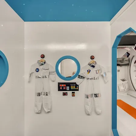 La Navette Spatiale - Aventure - Espace - Clim - Parking